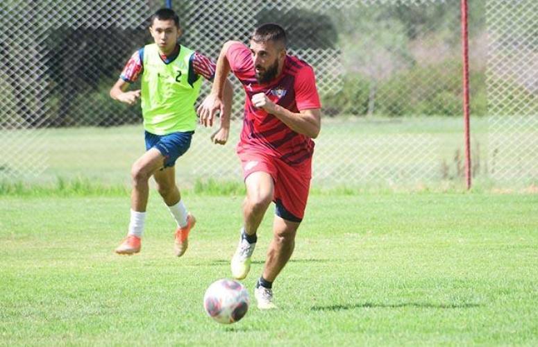 Wilstermann quiere continuar invicto a costa de Blooming